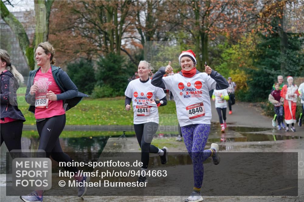 07.12.2025 - St. Pauli X-Mass-Run No. 15 Michael Burmester http://msf.ph/oto/9404663 07.12.2025 11:05:26 Laufen 15, 2189, 4841, 15, 4840 meine-sportfotos.de
