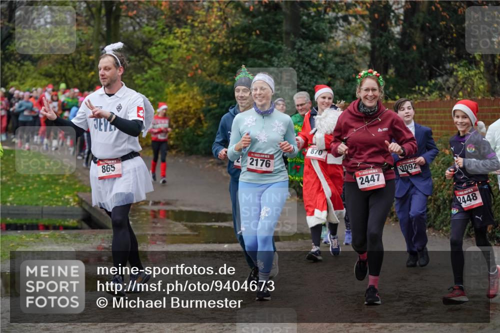 07.12.2025 - St. Pauli X-Mass-Run No. 15 Michael Burmester http://msf.ph/oto/9404673 07.12.2025 11:05:28 Laufen 865, 5, 42176, 870, 5, 2447, 3092, 2448 meine-sportfotos.de