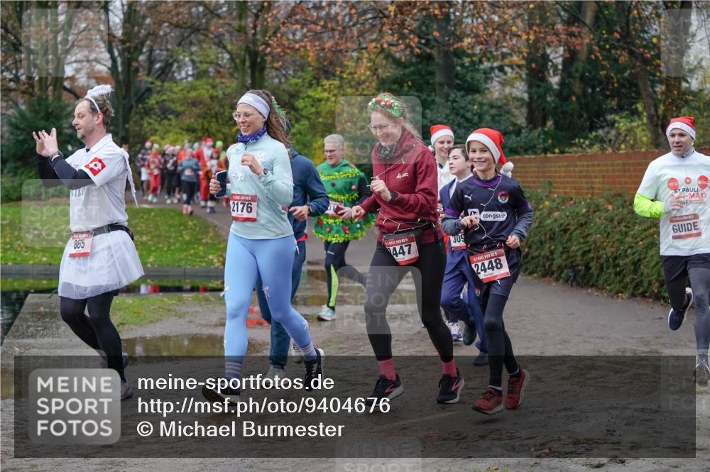 07.12.2025 - St. Pauli X-Mass-Run No. 15 Michael Burmester http://msf.ph/oto/9404676 07.12.2025 11:05:29 Laufen 865, 2176, 15, 447, 309, 2448 meine-sportfotos.de