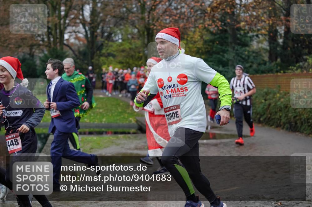 07.12.2025 - St. Pauli X-Mass-Run No. 15 Michael Burmester http://msf.ph/oto/9404683 07.12.2025 11:05:31 Laufen 15, 448, 09, 70, 15 meine-sportfotos.de