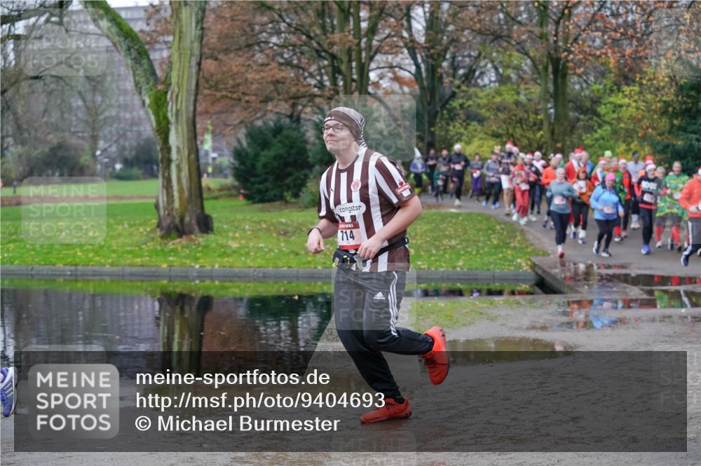 07.12.2025 - St. Pauli X-Mass-Run No. 15 Michael Burmester http://msf.ph/oto/9404693 07.12.2025 11:05:33 Laufen 714 meine-sportfotos.de