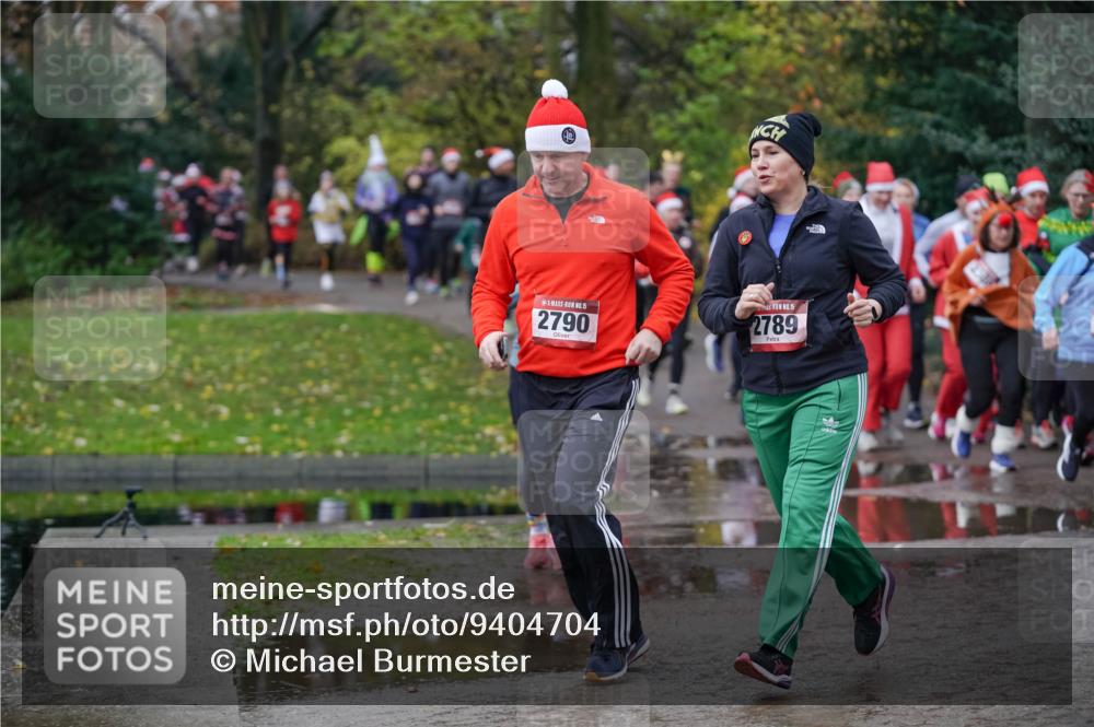 07.12.2025 - St. Pauli X-Mass-Run No. 15 Michael Burmester http://msf.ph/oto/9404704 07.12.2025 11:05:37 Laufen 15, 2790, 15, 2789 meine-sportfotos.de