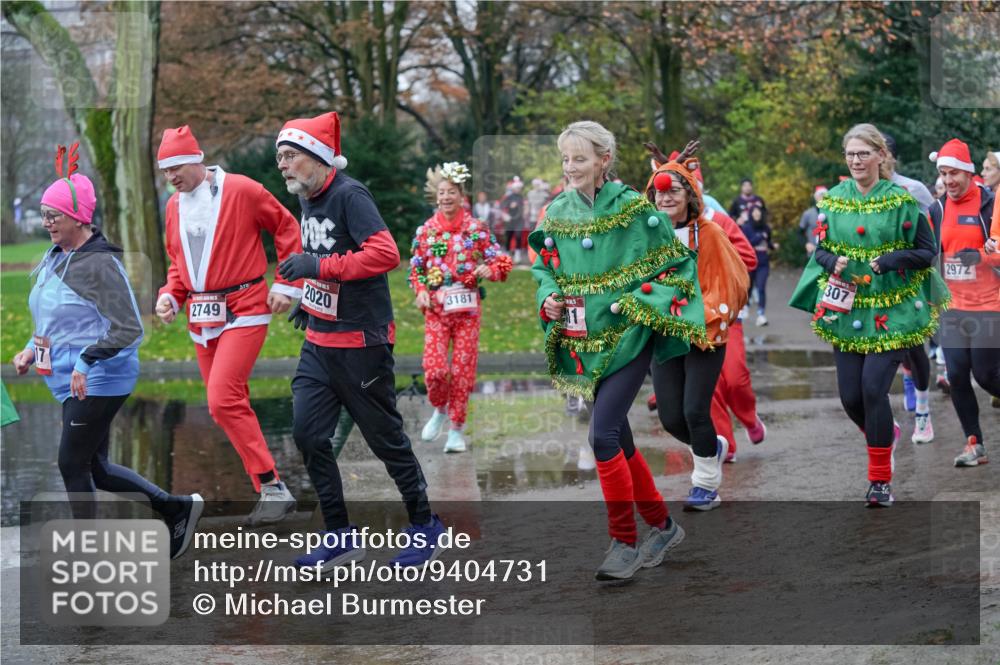 07.12.2025 - St. Pauli X-Mass-Run No. 15 Michael Burmester http://msf.ph/oto/9404731 07.12.2025 11:05:43 Laufen 2749, 30, 2020, 3181, 307, 2972 meine-sportfotos.de