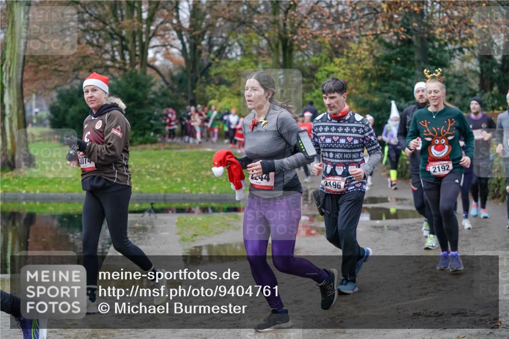 07.12.2025 - St. Pauli X-Mass-Run No. 15 Michael Burmester http://msf.ph/oto/9404761 07.12.2025 11:05:49 Laufen 244, 2196, 2192 meine-sportfotos.de