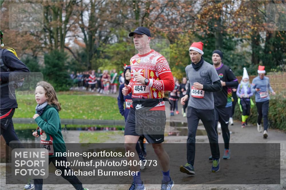 07.12.2025 - St. Pauli X-Mass-Run No. 15 Michael Burmester http://msf.ph/oto/9404773 07.12.2025 11:05:51 Laufen 654, 46, 4647, 4644 meine-sportfotos.de