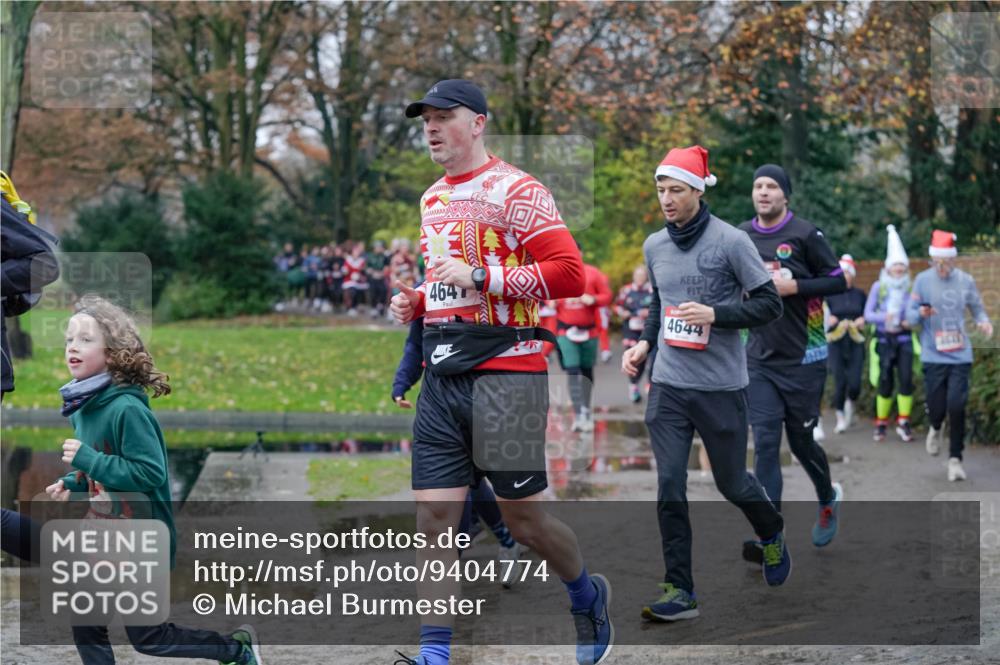 07.12.2025 - St. Pauli X-Mass-Run No. 15 Michael Burmester http://msf.ph/oto/9404774 07.12.2025 11:05:51 Laufen 15, 4654, 464, 4644 meine-sportfotos.de