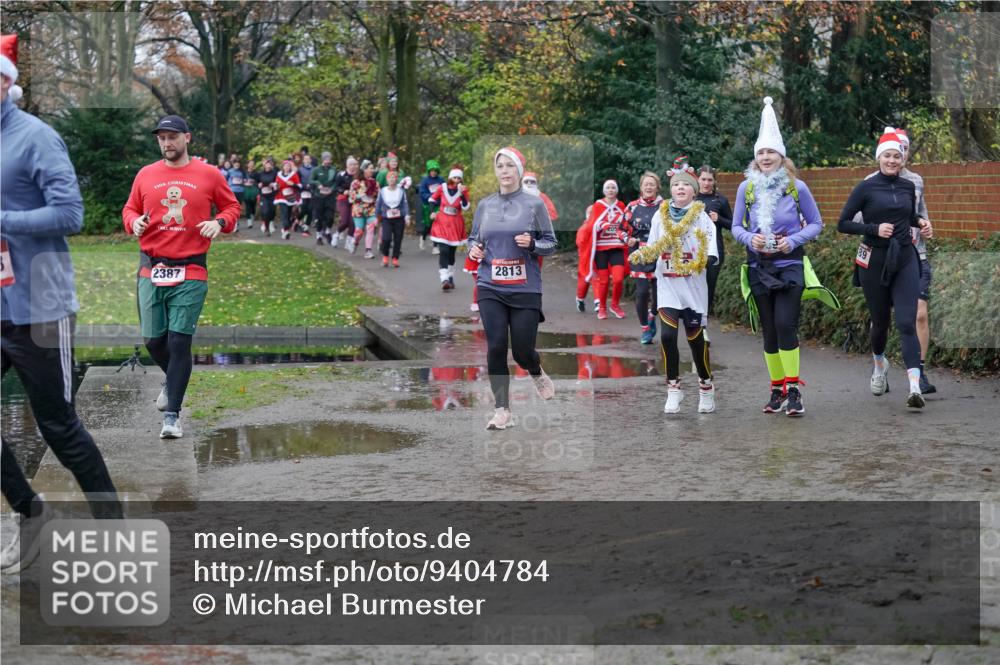 07.12.2025 - St. Pauli X-Mass-Run No. 15 Michael Burmester http://msf.ph/oto/9404784 07.12.2025 11:05:54 Laufen 2387, 2813, 89 meine-sportfotos.de