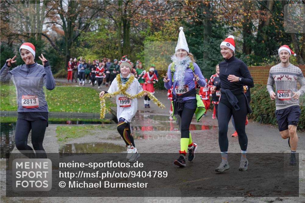 07.12.2025 - St. Pauli X-Mass-Run No. 15 Michael Burmester http://msf.ph/oto/9404789 07.12.2025 11:05:56 Laufen 2813, 1999, 1998, 2041, 19, 0, 2409 meine-sportfotos.de