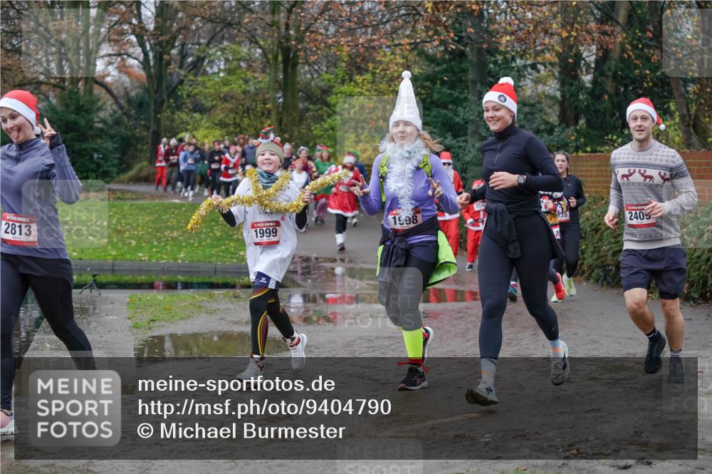 07.12.2025 - St. Pauli X-Mass-Run No. 15 Michael Burmester http://msf.ph/oto/9404790 07.12.2025 11:05:56 Laufen 2813, 1999, 1998, 035, 2409 meine-sportfotos.de