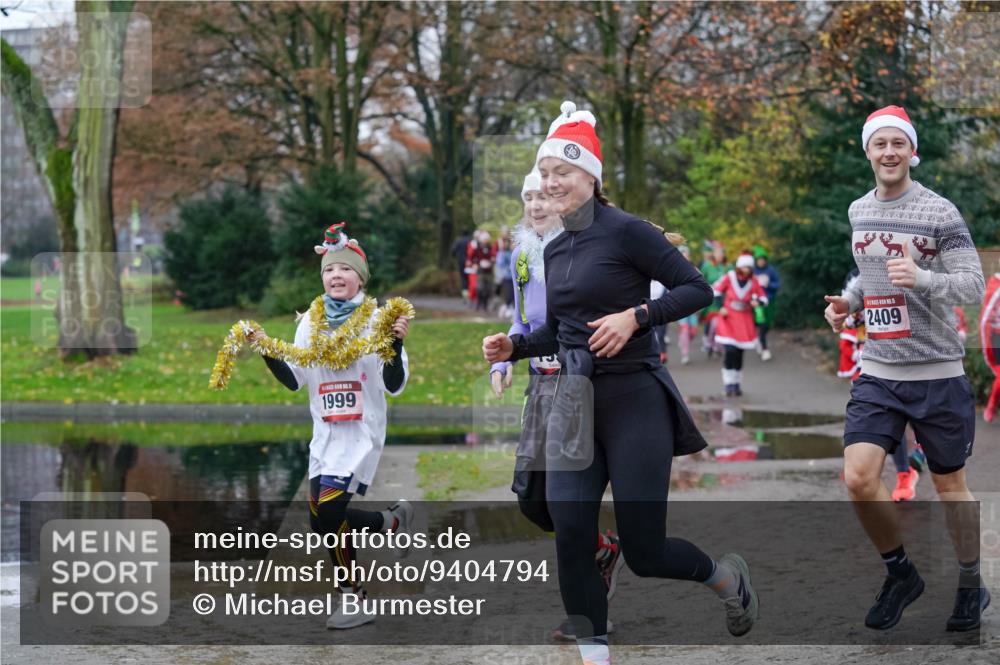 07.12.2025 - St. Pauli X-Mass-Run No. 15 Michael Burmester http://msf.ph/oto/9404794 07.12.2025 11:05:57 Laufen 1999, 2409 meine-sportfotos.de