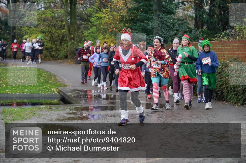 07.12.2025 - St. Pauli X-Mass-Run No. 15 Michael Burmester http://msf.ph/oto/9404820 07.12.2025 11:06:04 Laufen 240, 2497, 2527 meine-sportfotos.de