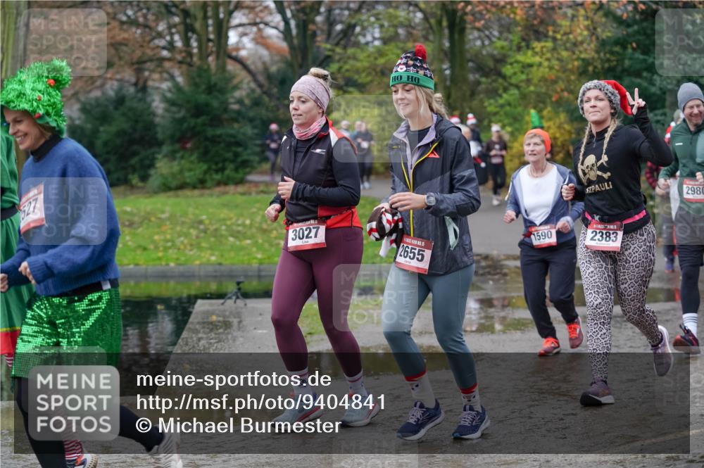07.12.2025 - St. Pauli X-Mass-Run No. 15 Michael Burmester http://msf.ph/oto/9404841 07.12.2025 11:06:09 Laufen 1527, 2980, 3027, 15, 2655, 1590, 2383 meine-sportfotos.de