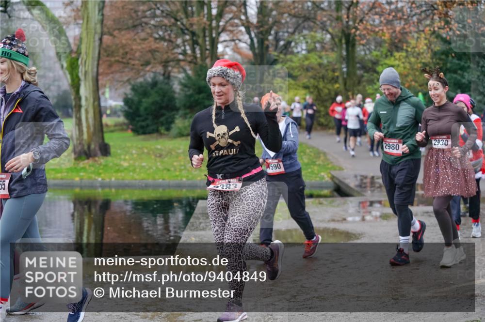 07.12.2025 - St. Pauli X-Mass-Run No. 15 Michael Burmester http://msf.ph/oto/9404849 07.12.2025 11:06:10 Laufen 1115, 55, 15, 283, 590, 2980, 2930 meine-sportfotos.de