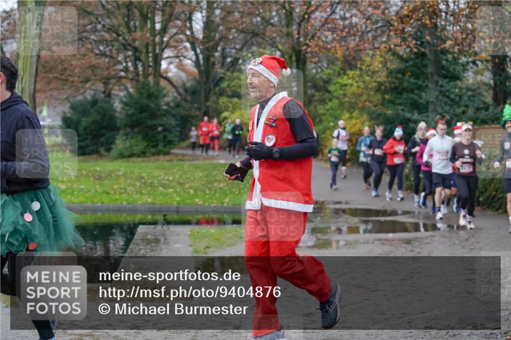07.12.2025 - St. Pauli X-Mass-Run No. 15 Michael Burmester http://msf.ph/oto/9404876 07.12.2025 11:06:16 Laufen 437 meine-sportfotos.de