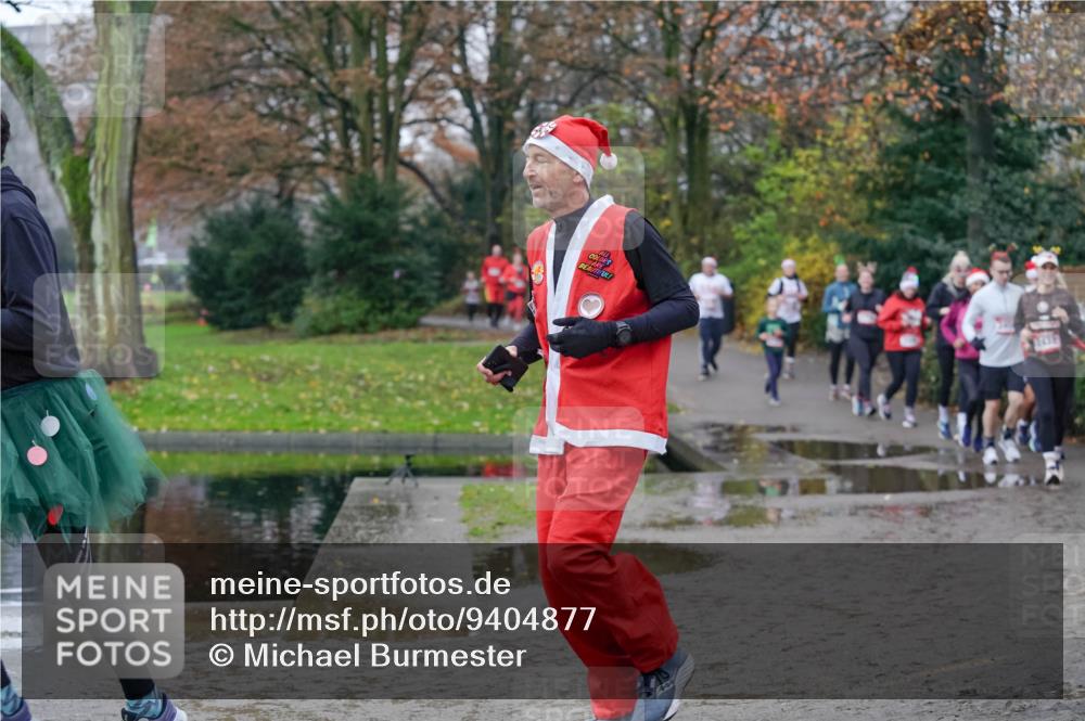 07.12.2025 - St. Pauli X-Mass-Run No. 15 Michael Burmester http://msf.ph/oto/9404877 07.12.2025 11:06:16 Laufen  meine-sportfotos.de