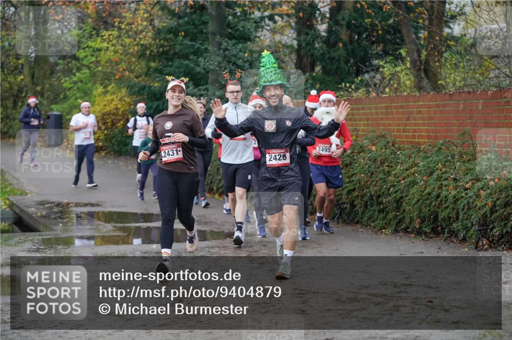 07.12.2025 - St. Pauli X-Mass-Run No. 15 Michael Burmester http://msf.ph/oto/9404879 07.12.2025 11:06:18 Laufen 15, 2431, 2426, 2495 meine-sportfotos.de