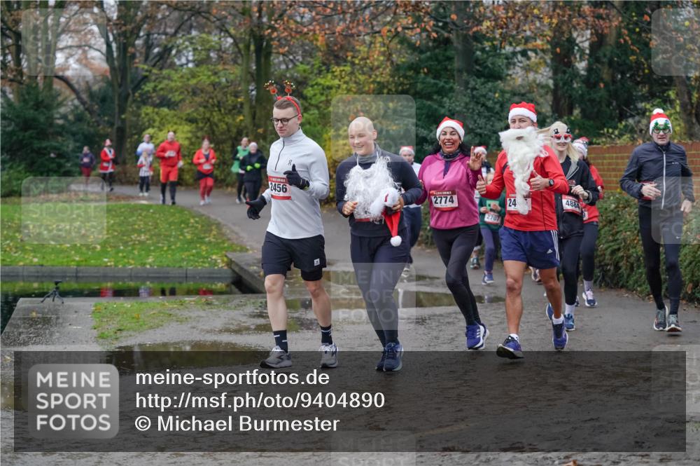 07.12.2025 - St. Pauli X-Mass-Run No. 15 Michael Burmester http://msf.ph/oto/9404890 07.12.2025 11:06:20 Laufen 2456, 2774, 2707, 4884, 24 meine-sportfotos.de