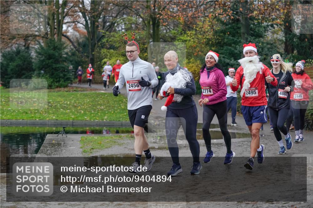 07.12.2025 - St. Pauli X-Mass-Run No. 15 Michael Burmester http://msf.ph/oto/9404894 07.12.2025 11:06:21 Laufen 2456, 2774, 2495, 4884, 2449 meine-sportfotos.de