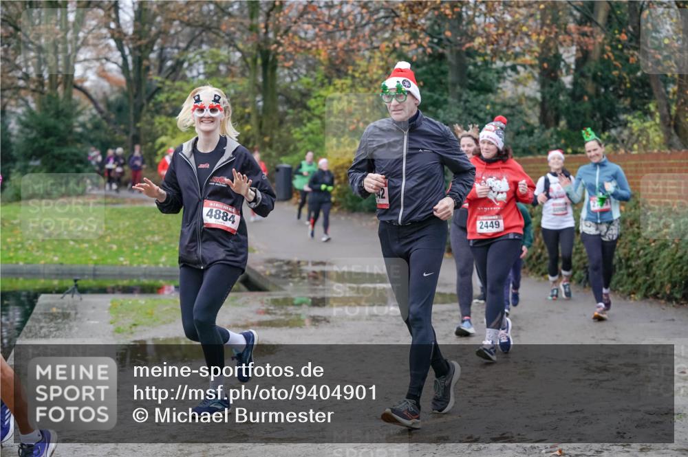 07.12.2025 - St. Pauli X-Mass-Run No. 15 Michael Burmester http://msf.ph/oto/9404901 07.12.2025 11:06:23 Laufen 4884, 2449 meine-sportfotos.de