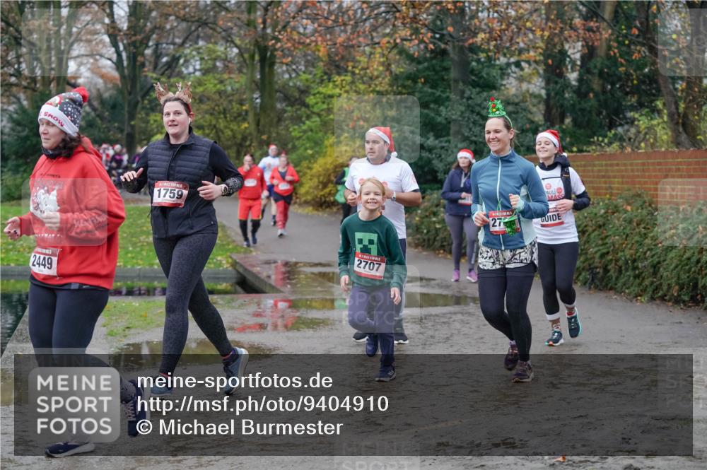 07.12.2025 - St. Pauli X-Mass-Run No. 15 Michael Burmester http://msf.ph/oto/9404910 07.12.2025 11:06:25 Laufen 2449, 1759, 2707, 27 meine-sportfotos.de