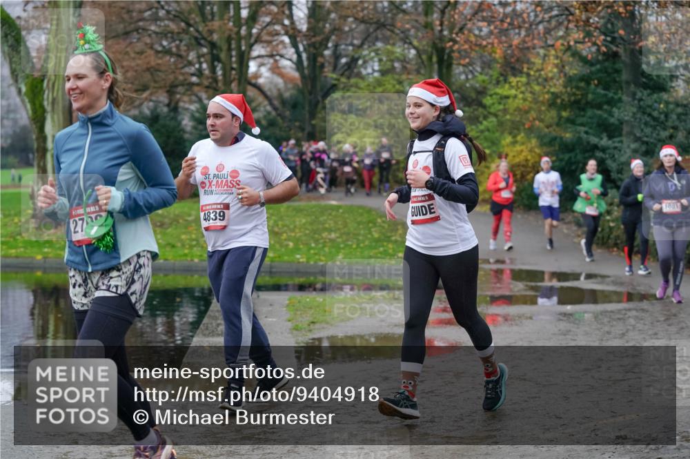 07.12.2025 - St. Pauli X-Mass-Run No. 15 Michael Burmester http://msf.ph/oto/9404918 07.12.2025 11:06:26 Laufen 27, 4839, 1081 meine-sportfotos.de
