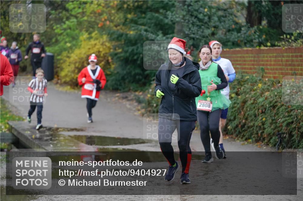 07.12.2025 - St. Pauli X-Mass-Run No. 15 Michael Burmester http://msf.ph/oto/9404927 07.12.2025 11:06:30 Laufen 2808 meine-sportfotos.de