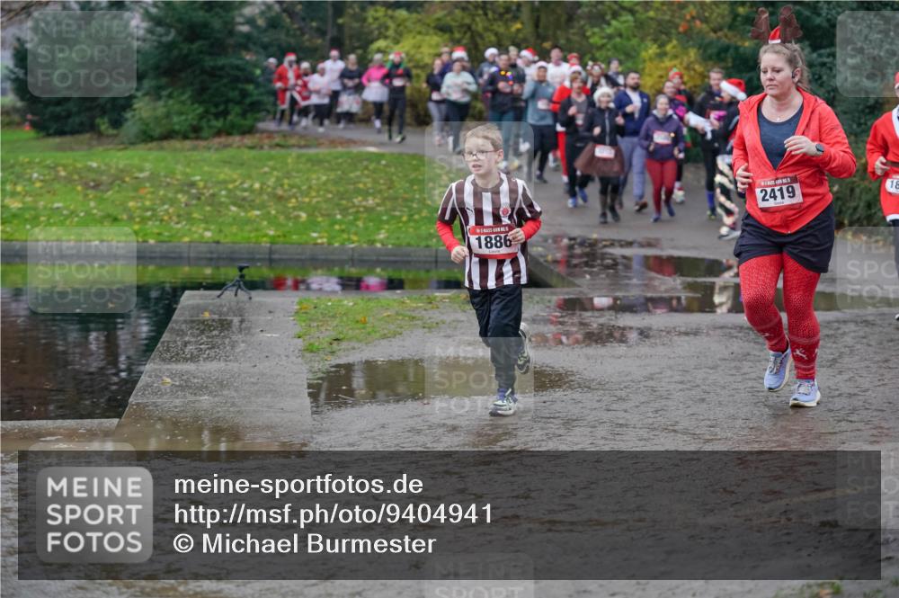 07.12.2025 - St. Pauli X-Mass-Run No. 15 Michael Burmester http://msf.ph/oto/9404941 07.12.2025 11:06:35 Laufen 1886, 105, 108, 10, 5, 2419, 18 meine-sportfotos.de