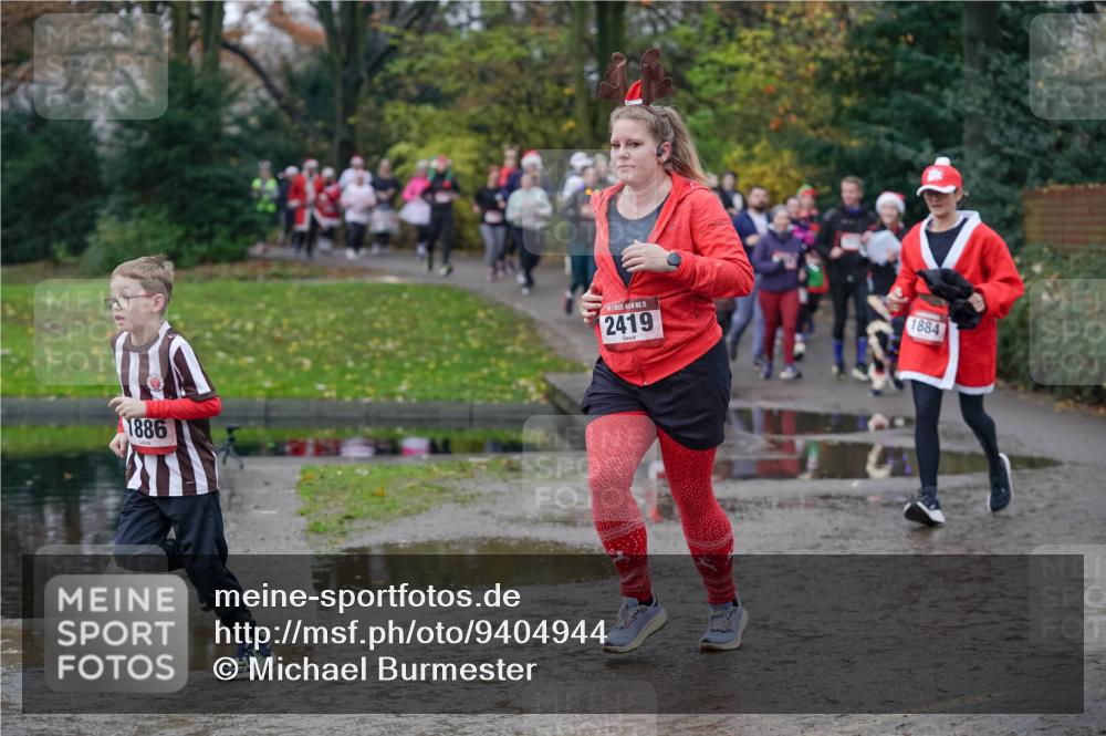 07.12.2025 - St. Pauli X-Mass-Run No. 15 Michael Burmester http://msf.ph/oto/9404944 07.12.2025 11:06:35 Laufen 1886, 271, 15, 2419, 1884 meine-sportfotos.de