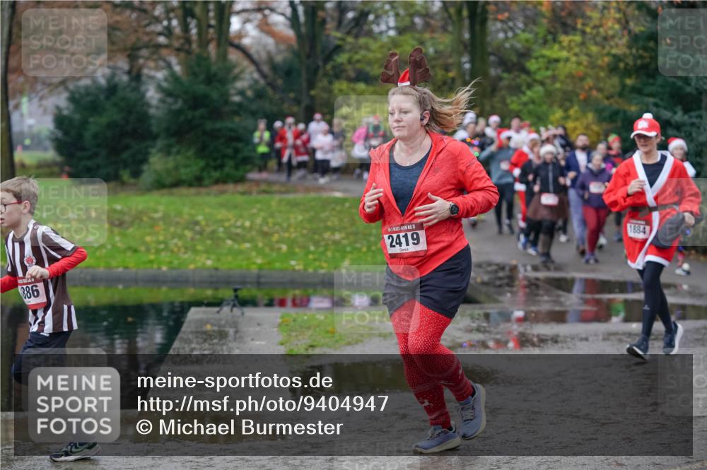 07.12.2025 - St. Pauli X-Mass-Run No. 15 Michael Burmester http://msf.ph/oto/9404947 07.12.2025 11:06:36 Laufen 886, 15, 2419, 1884 meine-sportfotos.de