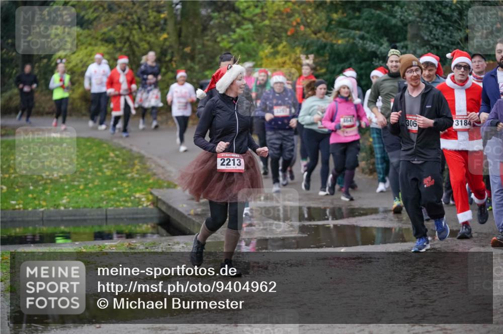 07.12.2025 - St. Pauli X-Mass-Run No. 15 Michael Burmester http://msf.ph/oto/9404962 07.12.2025 11:06:41 Laufen 2213, 4641, 306, 3184 meine-sportfotos.de