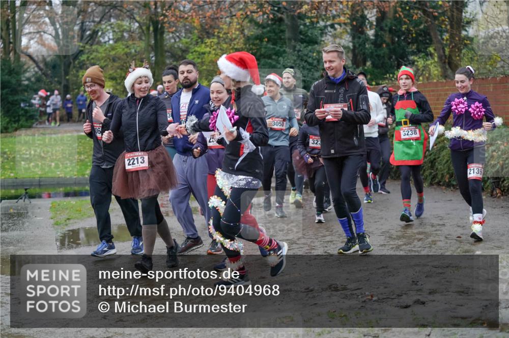 07.12.2025 - St. Pauli X-Mass-Run No. 15 Michael Burmester http://msf.ph/oto/9404968 07.12.2025 11:06:44 Laufen 06, 3, 2213, 25, 3050, 6, 323, 3238, 2139 meine-sportfotos.de