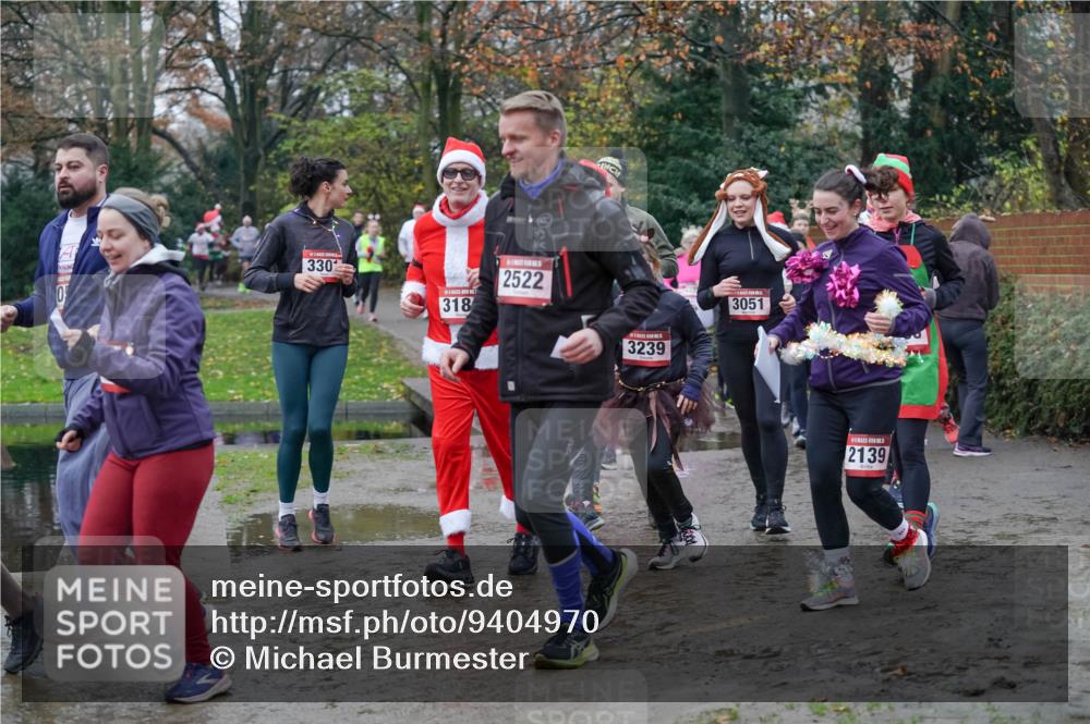 07.12.2025 - St. Pauli X-Mass-Run No. 15 Michael Burmester http://msf.ph/oto/9404970 07.12.2025 11:06:45 Laufen 330, 318, 2522, 3239, 3051, 2139 meine-sportfotos.de