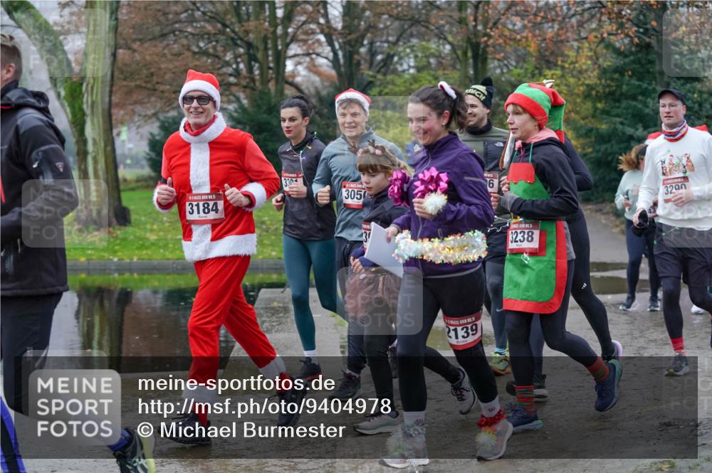 07.12.2025 - St. Pauli X-Mass-Run No. 15 Michael Burmester http://msf.ph/oto/9404978 07.12.2025 11:06:46 Laufen 15, 3184, 330, 3050, 3, 139, 6, 15, 3238, 3290 meine-sportfotos.de
