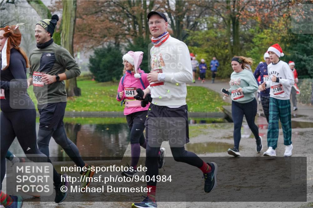 07.12.2025 - St. Pauli X-Mass-Run No. 15 Michael Burmester http://msf.ph/oto/9404984 07.12.2025 11:06:48 Laufen 5, 3290, 4641, 3143, 32, 3146 meine-sportfotos.de