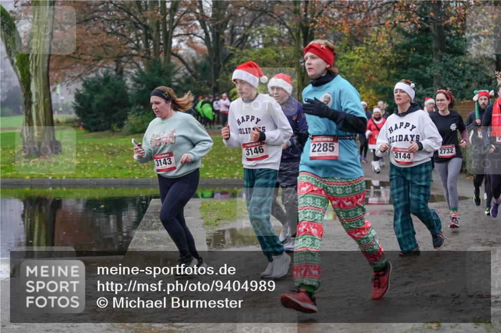 07.12.2025 - St. Pauli X-Mass-Run No. 15 Michael Burmester http://msf.ph/oto/9404989 07.12.2025 11:06:49 Laufen 3143, 3146, 2285, 3144, 2732 meine-sportfotos.de