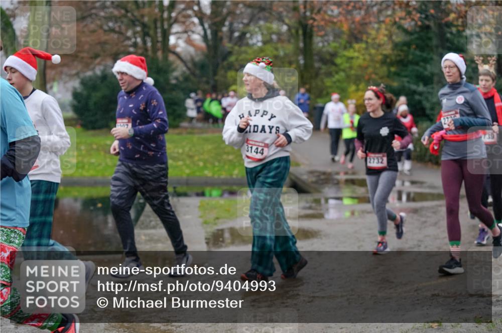07.12.2025 - St. Pauli X-Mass-Run No. 15 Michael Burmester http://msf.ph/oto/9404993 07.12.2025 11:06:50 Laufen 1107, 3144, 2732, 739 meine-sportfotos.de