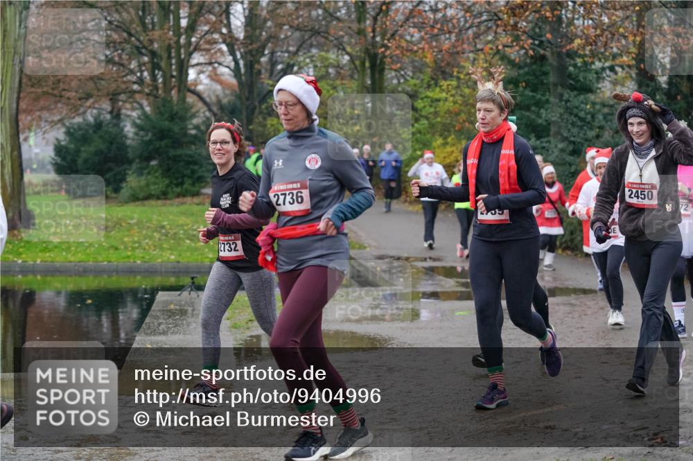 07.12.2025 - St. Pauli X-Mass-Run No. 15 Michael Burmester http://msf.ph/oto/9404996 07.12.2025 11:06:50 Laufen 2736, 2732, 2450, 72 meine-sportfotos.de