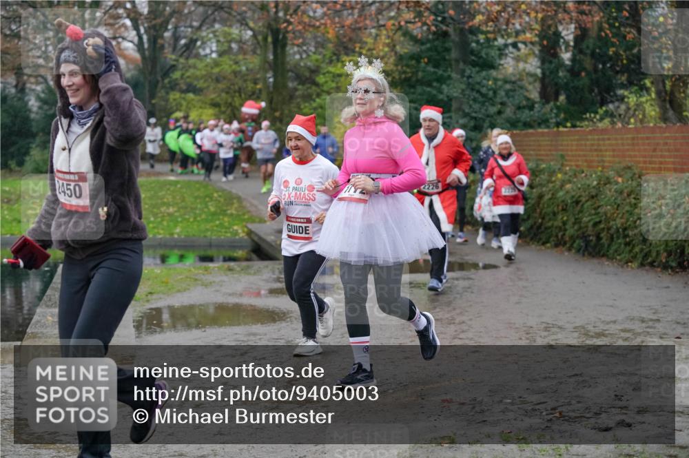 07.12.2025 - St. Pauli X-Mass-Run No. 15 Michael Burmester http://msf.ph/oto/9405003 07.12.2025 11:06:52 Laufen 450, 2226, 2229 meine-sportfotos.de