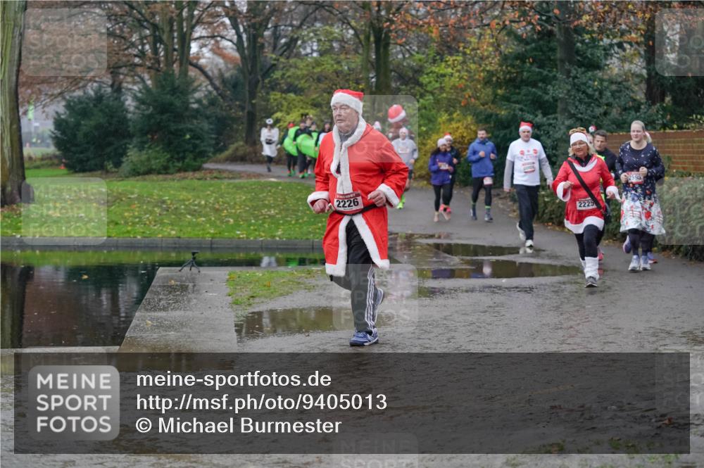 07.12.2025 - St. Pauli X-Mass-Run No. 15 Michael Burmester http://msf.ph/oto/9405013 07.12.2025 11:06:54 Laufen 2226, 10, 2225, 2595 meine-sportfotos.de