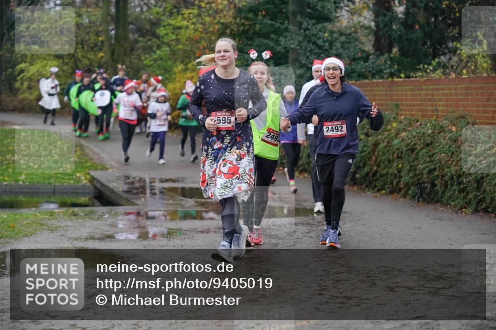 07.12.2025 - St. Pauli X-Mass-Run No. 15 Michael Burmester http://msf.ph/oto/9405019 07.12.2025 11:06:56 Laufen 15, 595, 2493, 1, 2492 meine-sportfotos.de