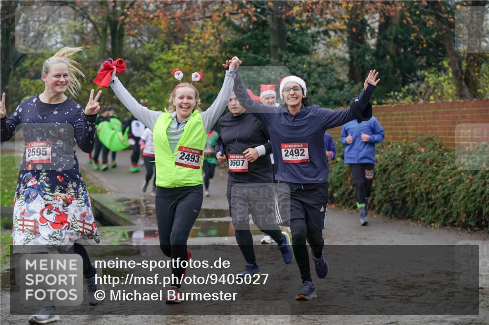 07.12.2025 - St. Pauli X-Mass-Run No. 15 Michael Burmester http://msf.ph/oto/9405027 07.12.2025 11:06:58 Laufen 15, 2595, 2493, 3607, 15, 2492 meine-sportfotos.de