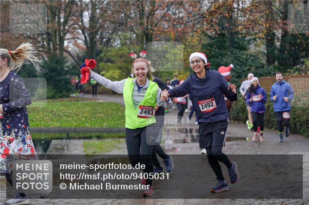07.12.2025 - St. Pauli X-Mass-Run No. 15 Michael Burmester http://msf.ph/oto/9405031 07.12.2025 11:06:58 Laufen 2493, 1, 2492, 776, 2621 meine-sportfotos.de