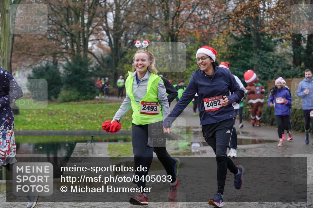 07.12.2025 - St. Pauli X-Mass-Run No. 15 Michael Burmester http://msf.ph/oto/9405033 07.12.2025 11:06:59 Laufen 15, 2493, 15, 2492 meine-sportfotos.de