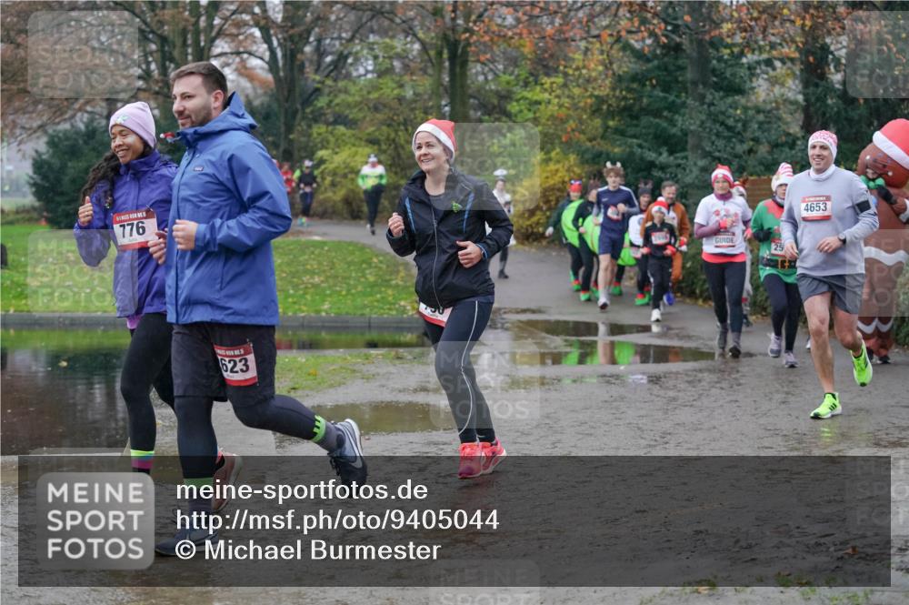 07.12.2025 - St. Pauli X-Mass-Run No. 15 Michael Burmester http://msf.ph/oto/9405044 07.12.2025 11:07:02 Laufen 15, 776, 623, 25, 4653 meine-sportfotos.de