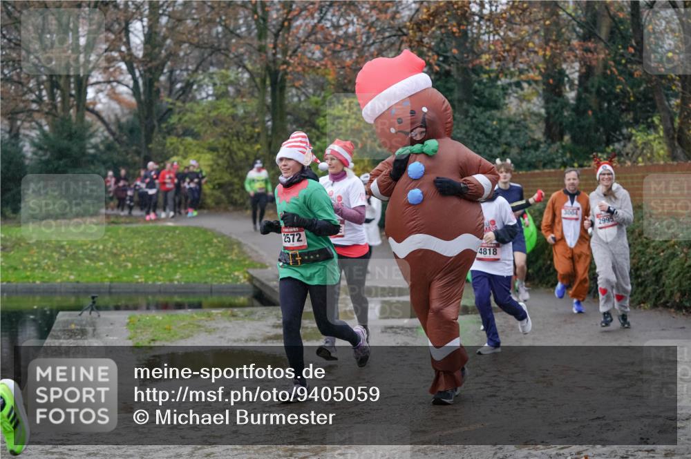 07.12.2025 - St. Pauli X-Mass-Run No. 15 Michael Burmester http://msf.ph/oto/9405059 07.12.2025 11:07:04 Laufen 2572, 4818, 3004, 2995 meine-sportfotos.de