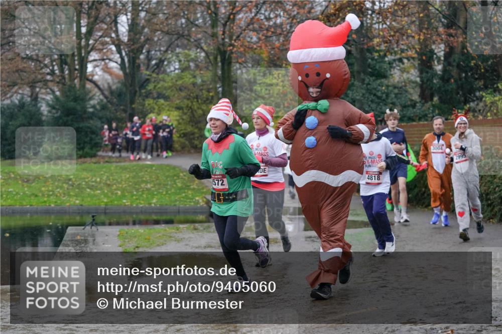 07.12.2025 - St. Pauli X-Mass-Run No. 15 Michael Burmester http://msf.ph/oto/9405060 07.12.2025 11:07:04 Laufen 572, 4818, 3004, 2995 meine-sportfotos.de