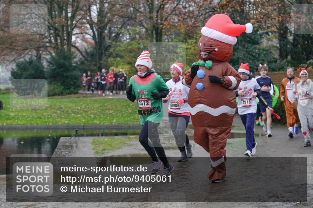 07.12.2025 - St. Pauli X-Mass-Run No. 15 Michael Burmester http://msf.ph/oto/9405061 07.12.2025 11:07:04 Laufen 2572, 3004, 4818, 2995 meine-sportfotos.de