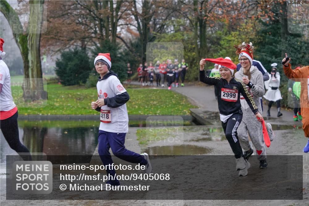07.12.2025 - St. Pauli X-Mass-Run No. 15 Michael Burmester http://msf.ph/oto/9405068 07.12.2025 11:07:06 Laufen 4818, 2999 meine-sportfotos.de