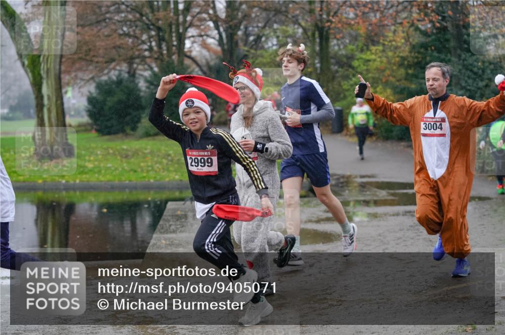 07.12.2025 - St. Pauli X-Mass-Run No. 15 Michael Burmester http://msf.ph/oto/9405071 07.12.2025 11:07:07 Laufen 15, 2999, 5, 3004 meine-sportfotos.de