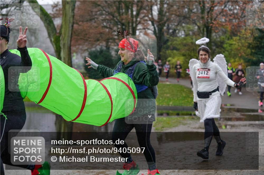 07.12.2025 - St. Pauli X-Mass-Run No. 15 Michael Burmester http://msf.ph/oto/9405097 07.12.2025 11:07:13 Laufen 2412 meine-sportfotos.de